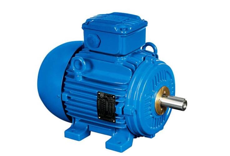 单相电机的绕组为何不同心？