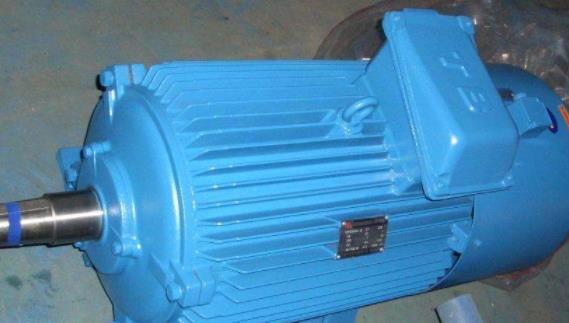 90w单相电机需要配备多大电容？