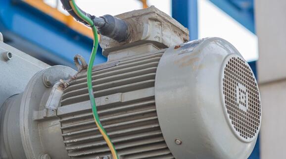 小车电机四个引脚，小车电机连接方法详解