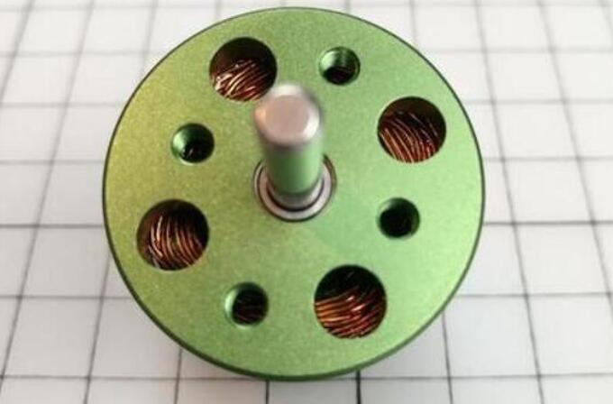 变器到电机电缆长度，变器与电机之间的电缆布线长度如何选择