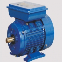 振动棒三相380v电机线圈是通的吗?